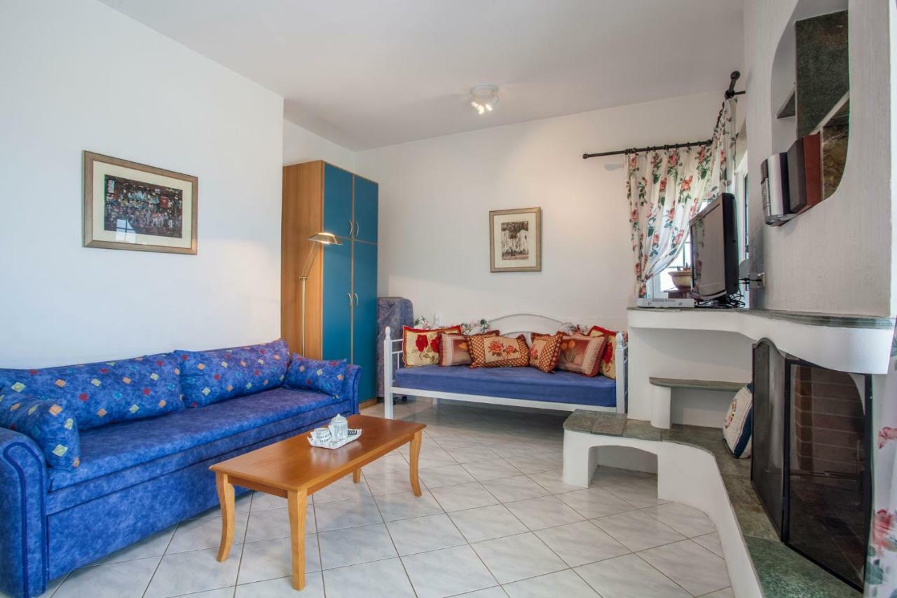 Seaside Holiday Apartment Xiropigado Exterior photo